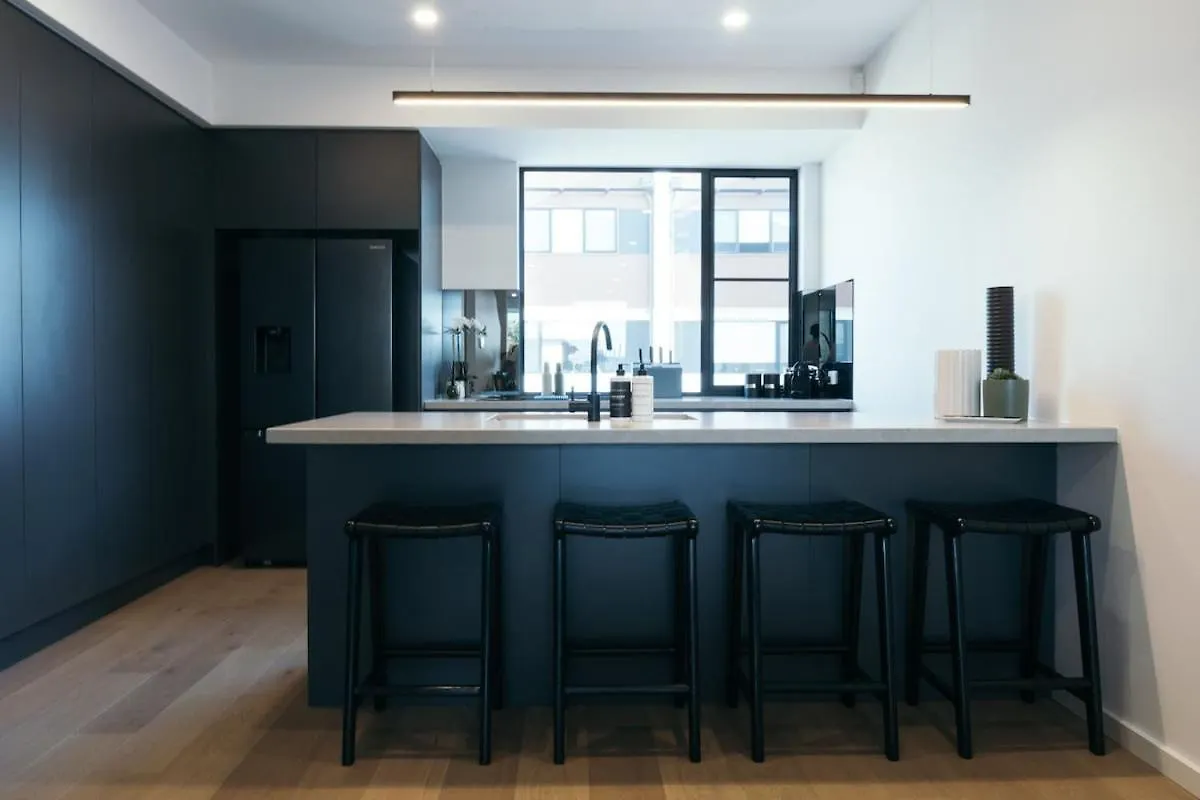 Lusso - Rooftop Views 3Br 3Bth 4 Level Townhouse Adelaide 0*,  Ausztrália