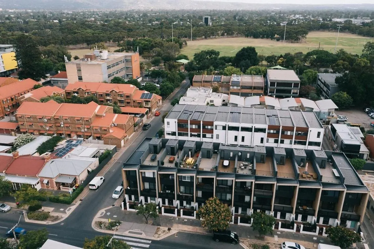 Lusso - Rooftop Views 3Br 3Bth 4 Level Townhouse Adelaide Ausztrália