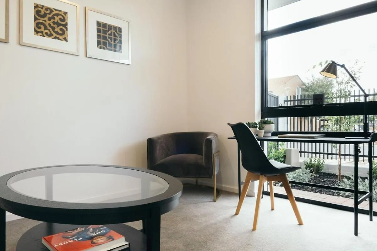 Nyaraló Lusso - Rooftop Views 3Br 3Bth 4 Level Townhouse Adelaide Ausztrália